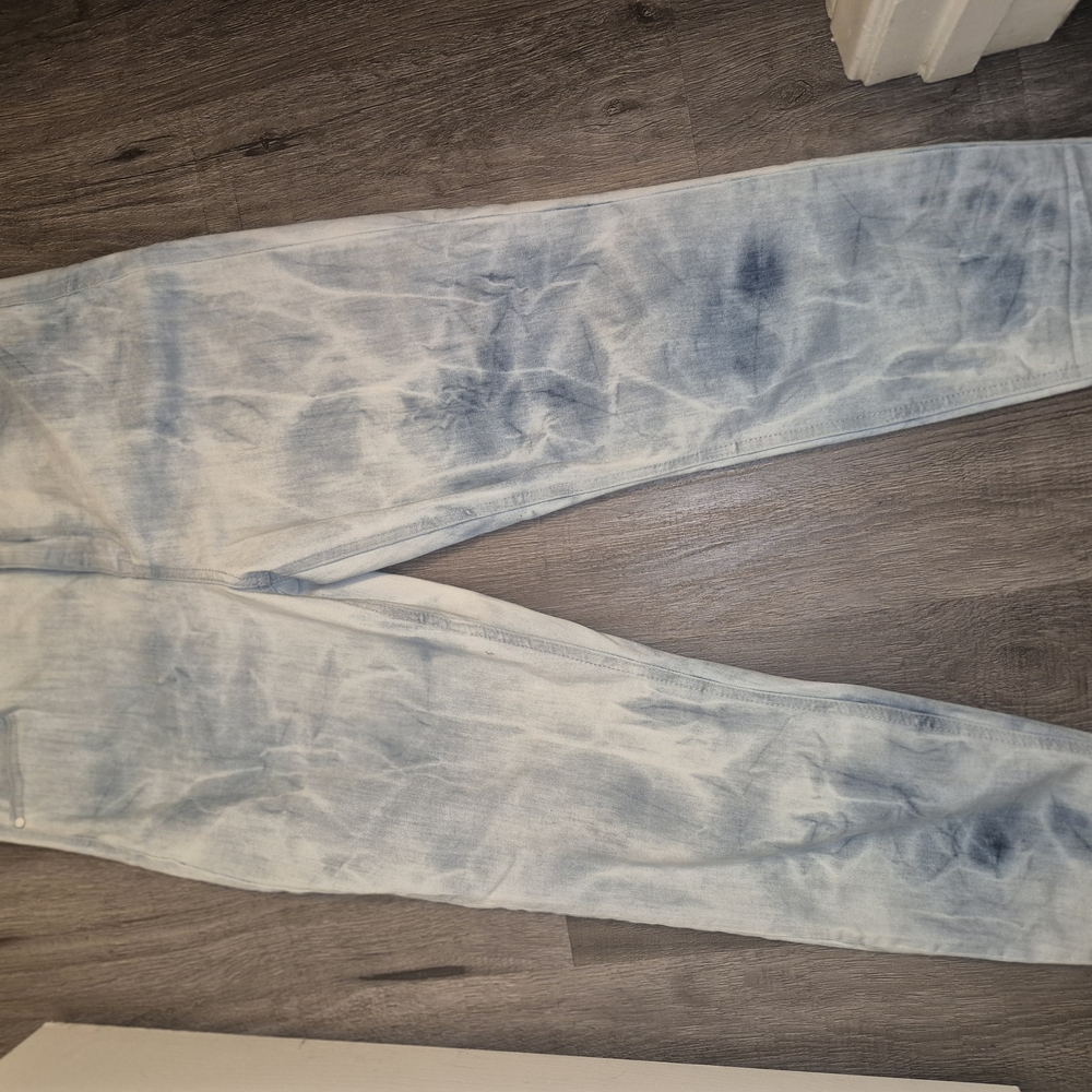 Stylish Blue Tie-Dye Women Jeans
